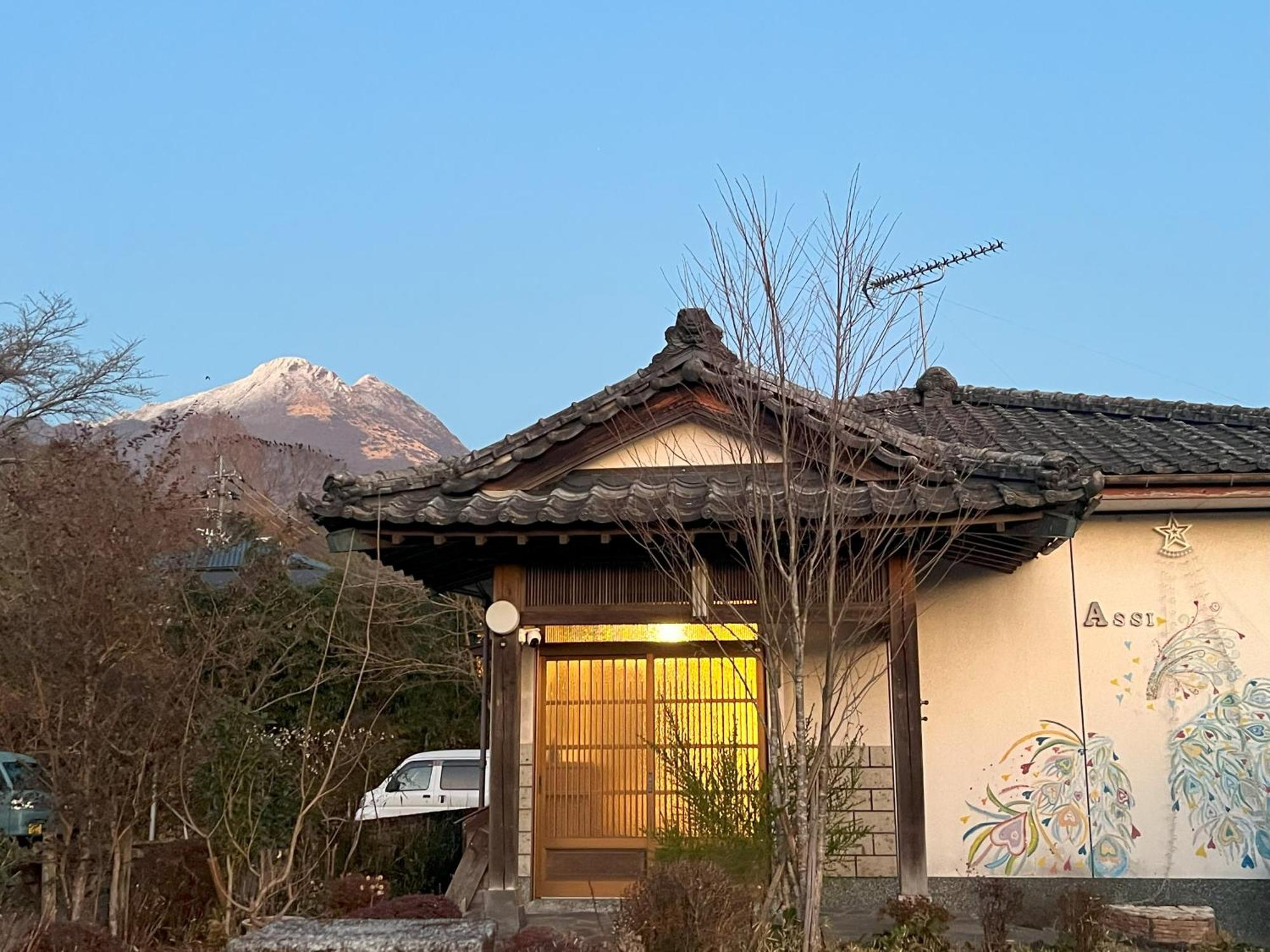 Hotel Assi House Yufu Esterno foto